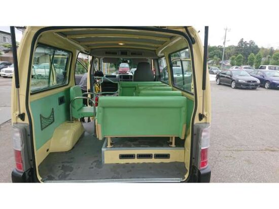 Nissan Caravan Coach Infant Bus/Capacity 2+12/1.5 people (Yellow) - Image 12