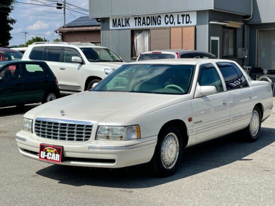 Cadillac Concourse 4.6 / electric leather seat (Pearl)