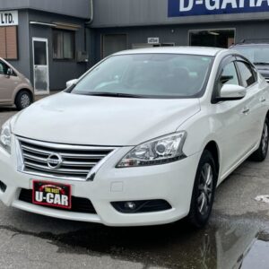 NISSAN SYLPHY 1.8 G Back camera/Aluminum wheel (Pearl)