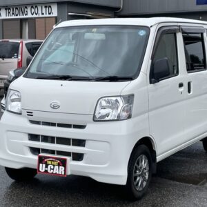 DAIHATSU HIJET CARGO 660 SPECIAL 4WD / Sliding Doors on Both Sides / Aluminum Wheels (White)