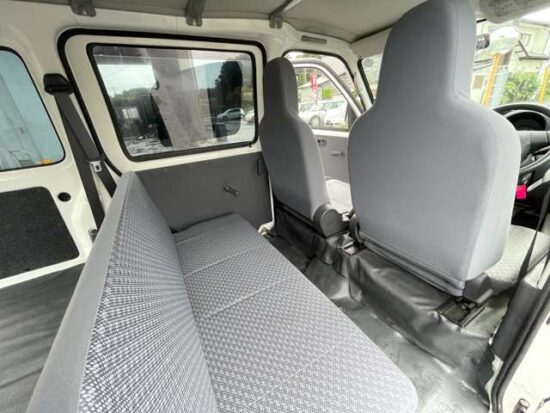 DAIHATSU HIJET CARGO 660 SPECIAL 4WD / Sliding Doors on Both Sides / Aluminum Wheels (White) - Image 17