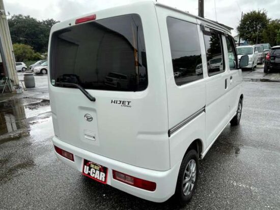 DAIHATSU HIJET CARGO 660 SPECIAL 4WD / Sliding Doors on Both Sides / Aluminum Wheels (White) - Image 32