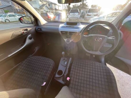 Toyota iQ 1.0 100X (Black) - Image 17