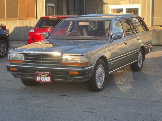 Nissan Gloria Wagon 2.8 28D/6 GL Diesel (Silver)