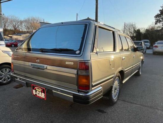 Nissan Gloria Wagon 2.8 28D/6 GL Diesel (Silver) - Image 44