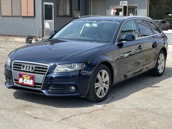 Audi A4 Avant 1.8 TFSI / Aluminum Wheel / PW Seat (Dark Blue)