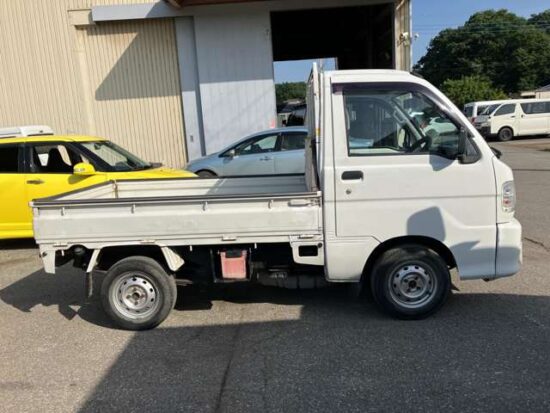 Daihatsu Hijet Truck 660 Special 3-Way 4WD with Air Conditioner (White) - Image 27