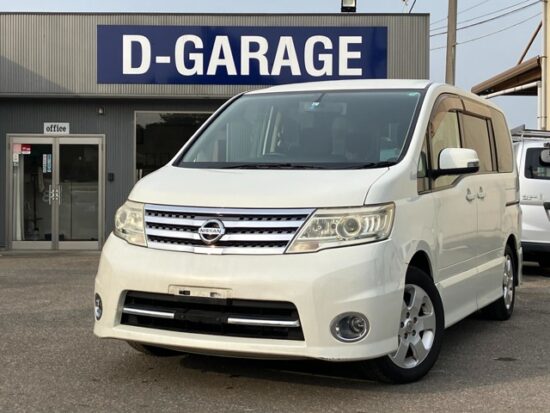 Nissan Serena 2.0 Highway Star V Selection with HDD Navigation Back Camera/Air Purifier (Pearl)