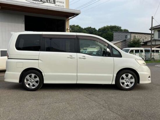 Nissan Serena 2.0 Highway Star V Selection with HDD Navigation Back Camera/Air Purifier (Pearl) - Image 41