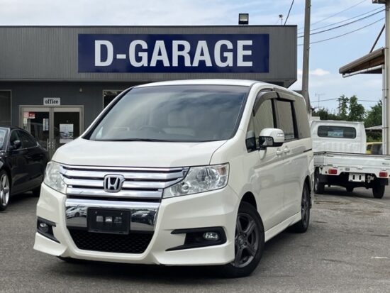 Honda Step Wagon 2.0 Spada Z /ETC/Car Navigation/Back Camera (White Pearl) - Image 2